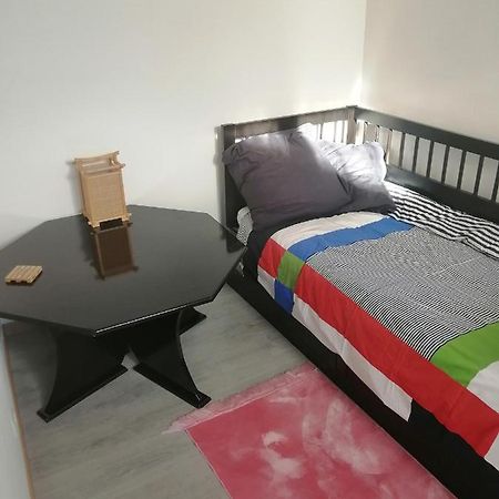 דירות ארג'נטויל Petit Cocon Pour 1 Personne מראה חיצוני תמונה